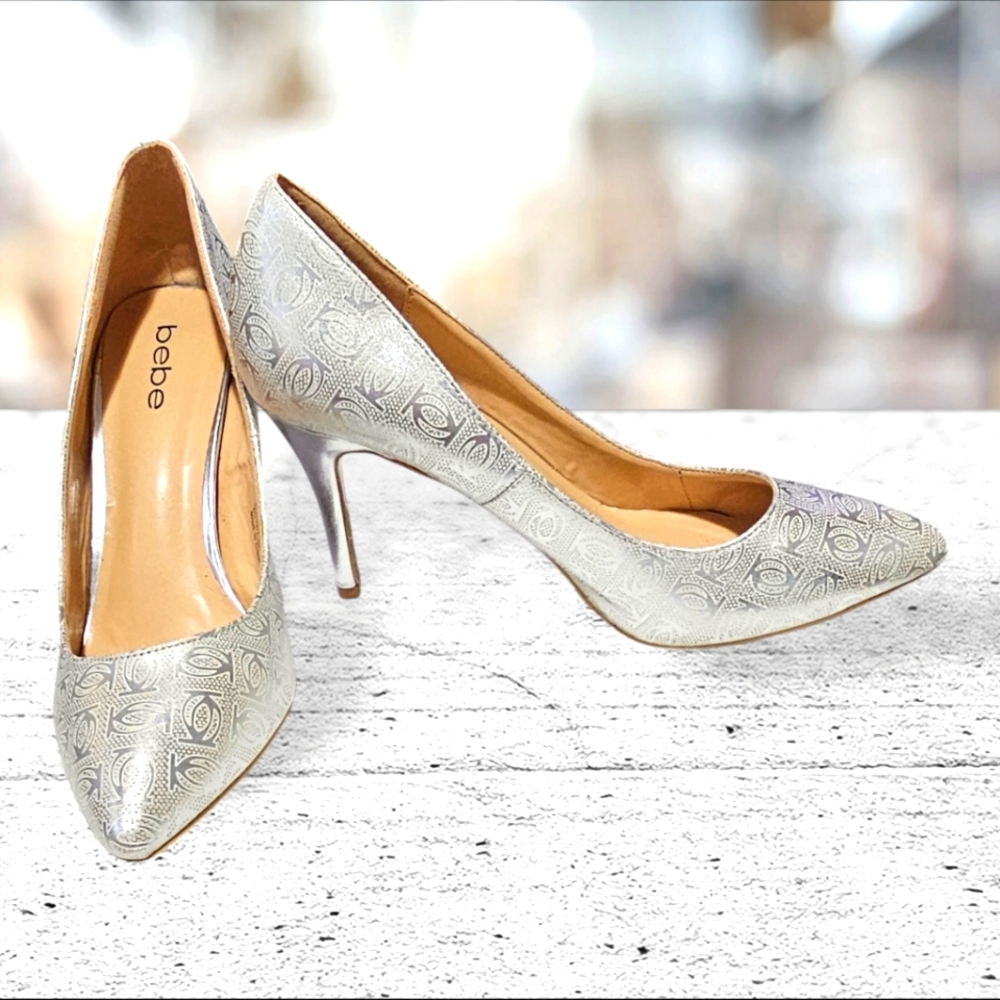 BEBE SAYDEE Women's High Heel Pumps w Logo Print Silver 9 - Picture 8 of 11